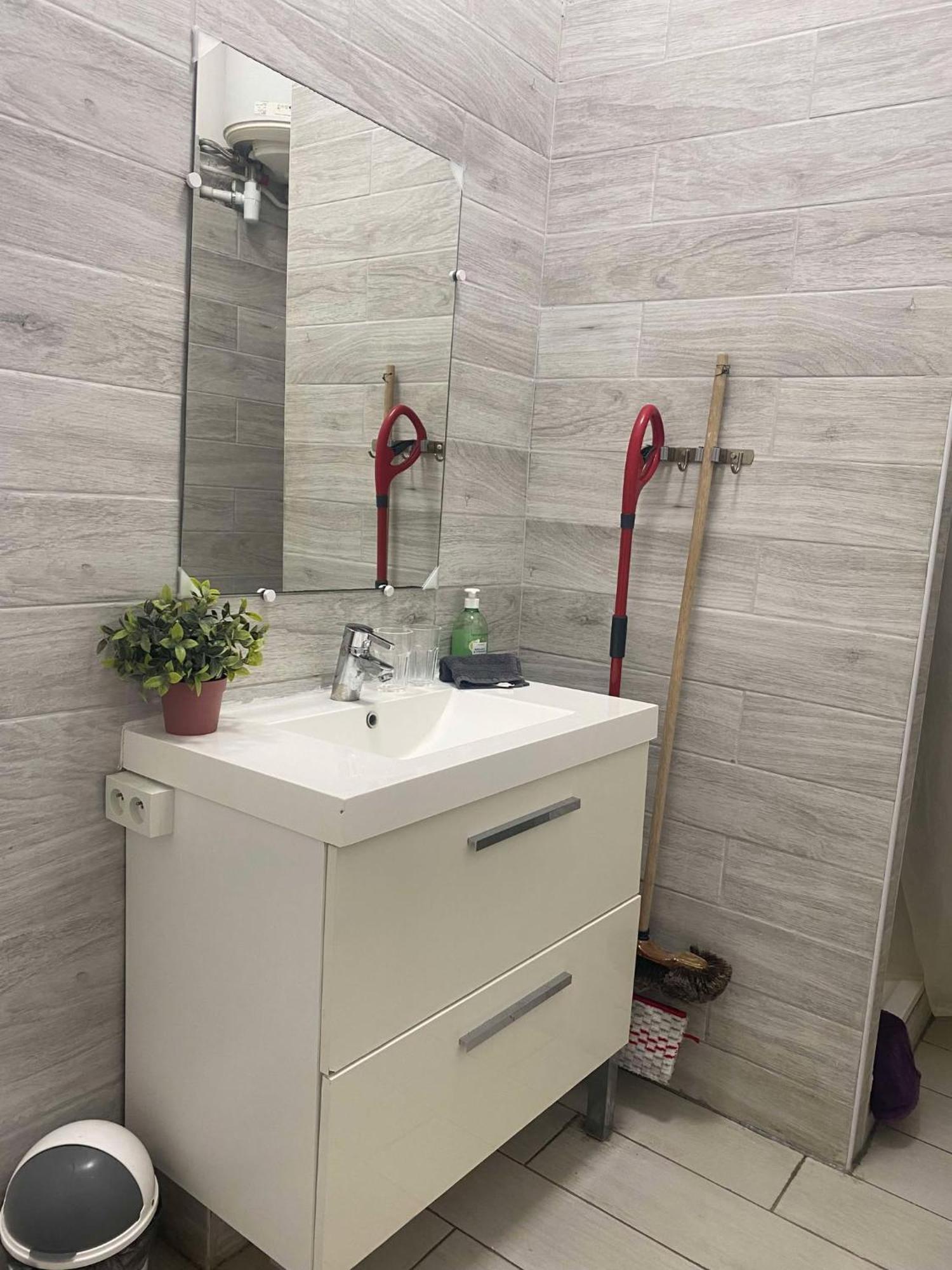 Apartament Joli T2 Refait A Neuf, Lumineux Et Accessible Marsylia Zewnętrze zdjęcie